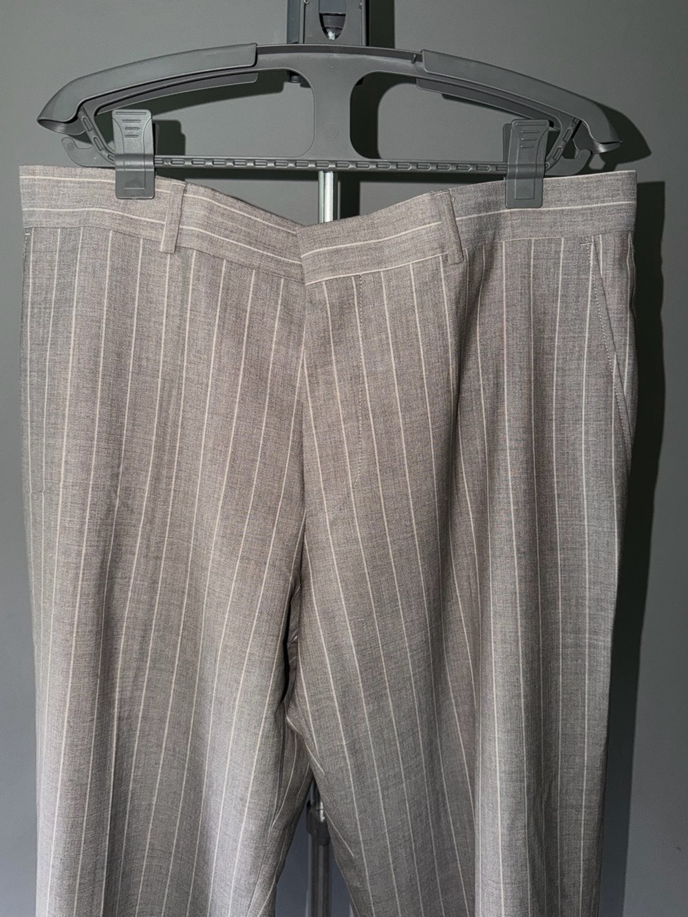 Hugo Boss Suit Set - Picture 8 of 12